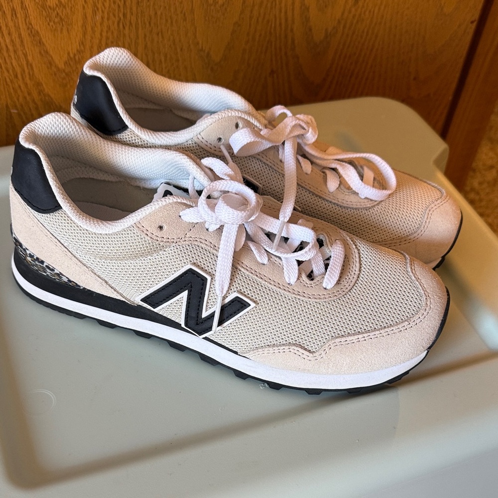 New Balance Retro Runner Sneakers, size 9